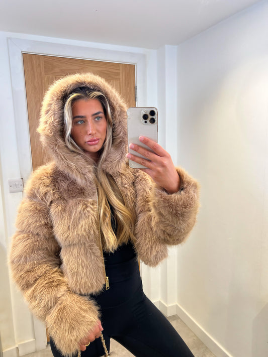 ‘LUNA’ Faux Fur Coat