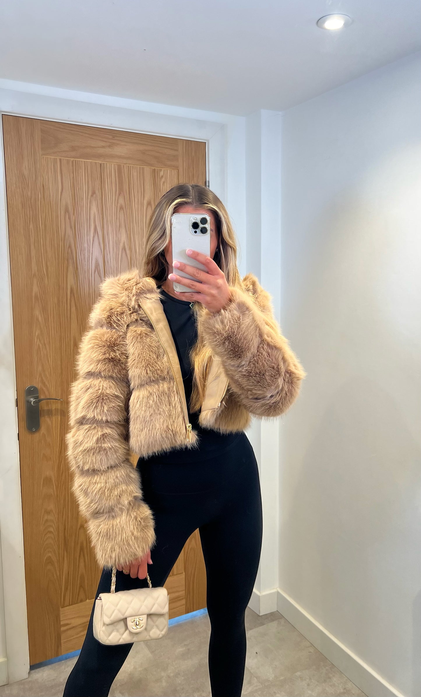 ‘LUNA’ Faux Fur Coat